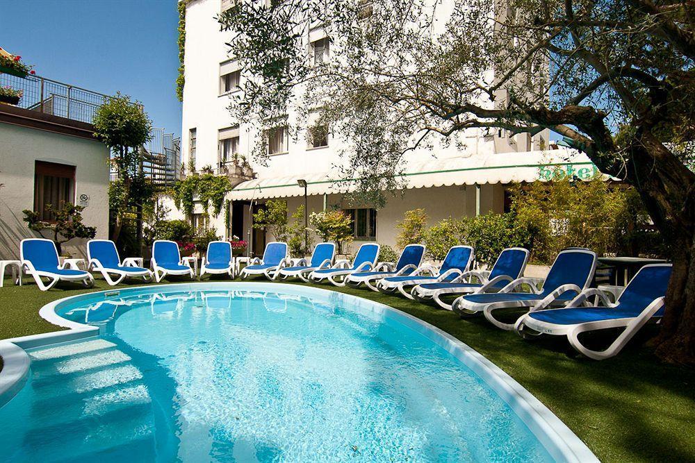 Hotel Manzoni Lido di Jesolo Eksteriør bilde