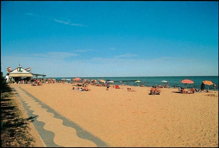 Hotel Manzoni Lido di Jesolo Eksteriør bilde