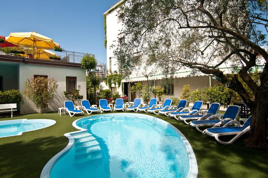 Hotel Manzoni Lido di Jesolo Eksteriør bilde